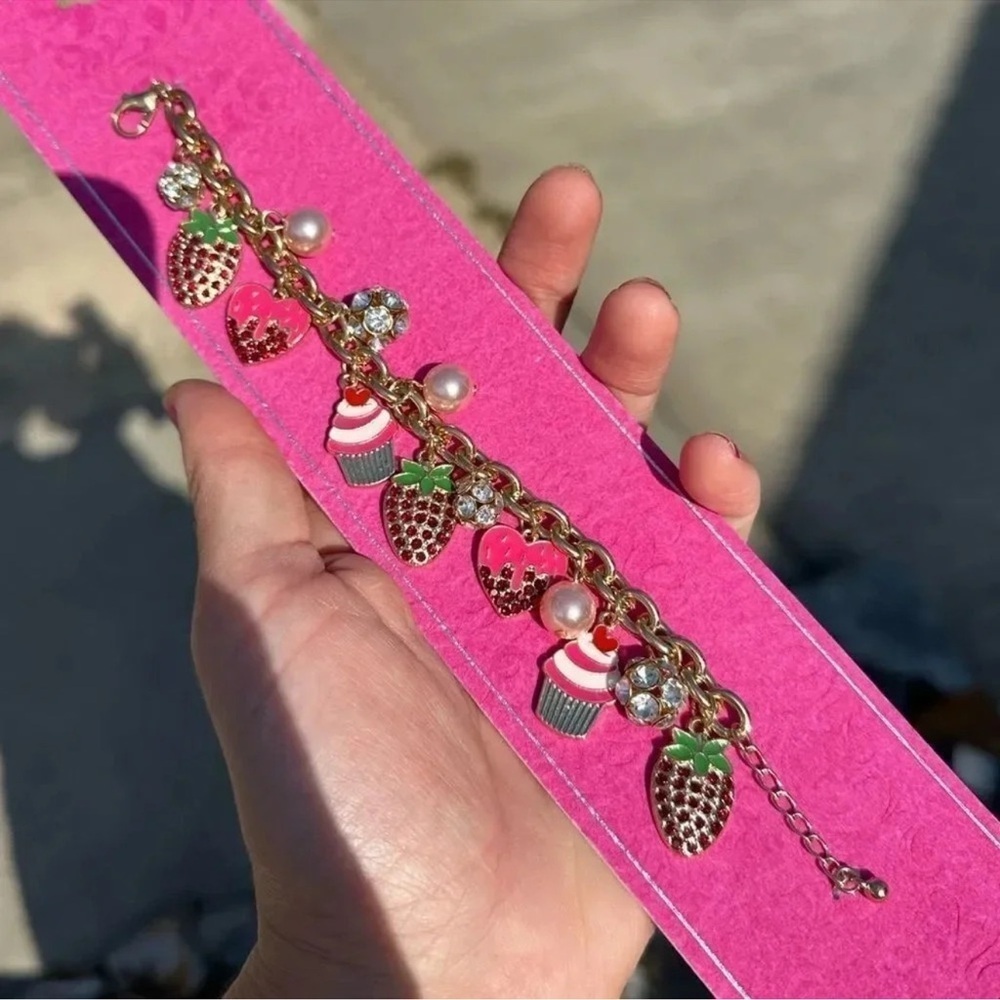 Strawberry Cupcake Gold Crystal Imitation Pearl Sweets Charm Bracelet - Picture 2 of 3